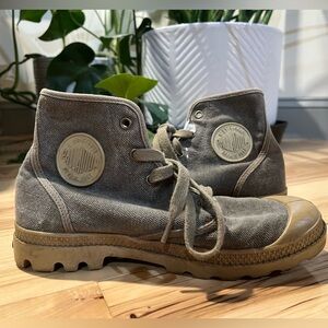 Palladium Pampa Hi Lace Boot Women’s 7.5 Olive